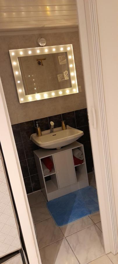 Tres Belle Appartement F1 Bis Perpignan Ngoại thất bức ảnh